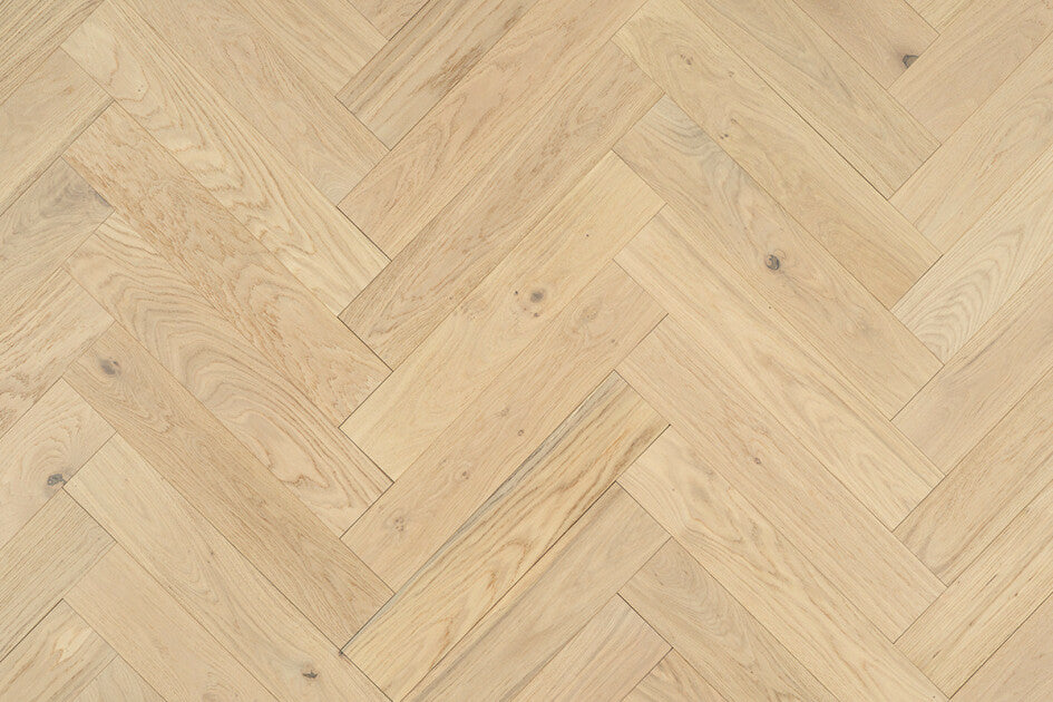 Chalet Herringbone Invisible