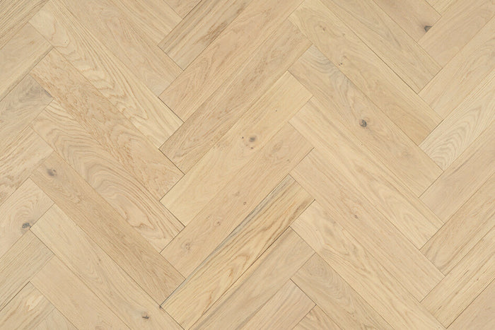 Chalet Herringbone Invisible
