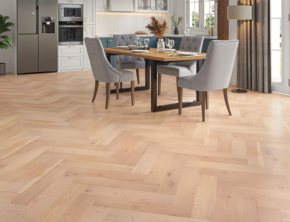 Saillon Engineered Herringbone Oak