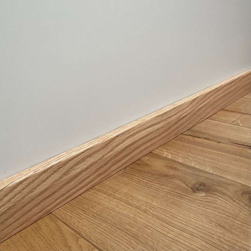 Skirting 20x65x2700mm (Oak)