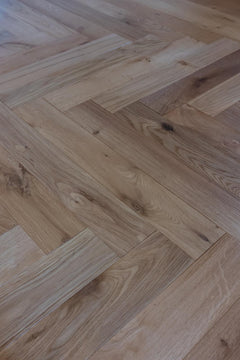 Amber Oak Herringbone
