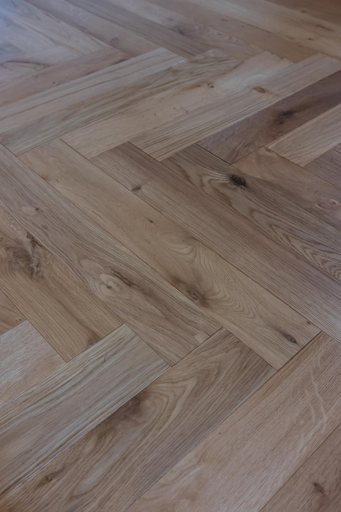 Amber Oak Herringbone