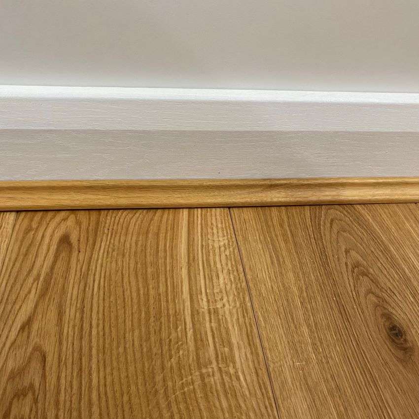 Veneered Scotia 17x17mm 2.4m lengths